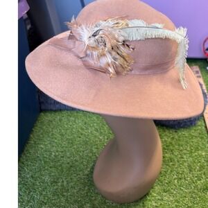 Vintage Tan Wool Felt‎ Floppy Hat Feather Detail Church Derby Dress Hat